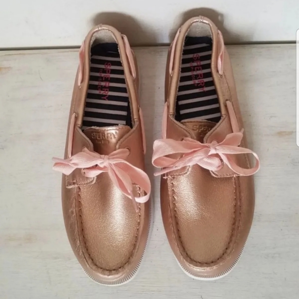 Sperry 4 rose gold metallic boat shoes youth girl